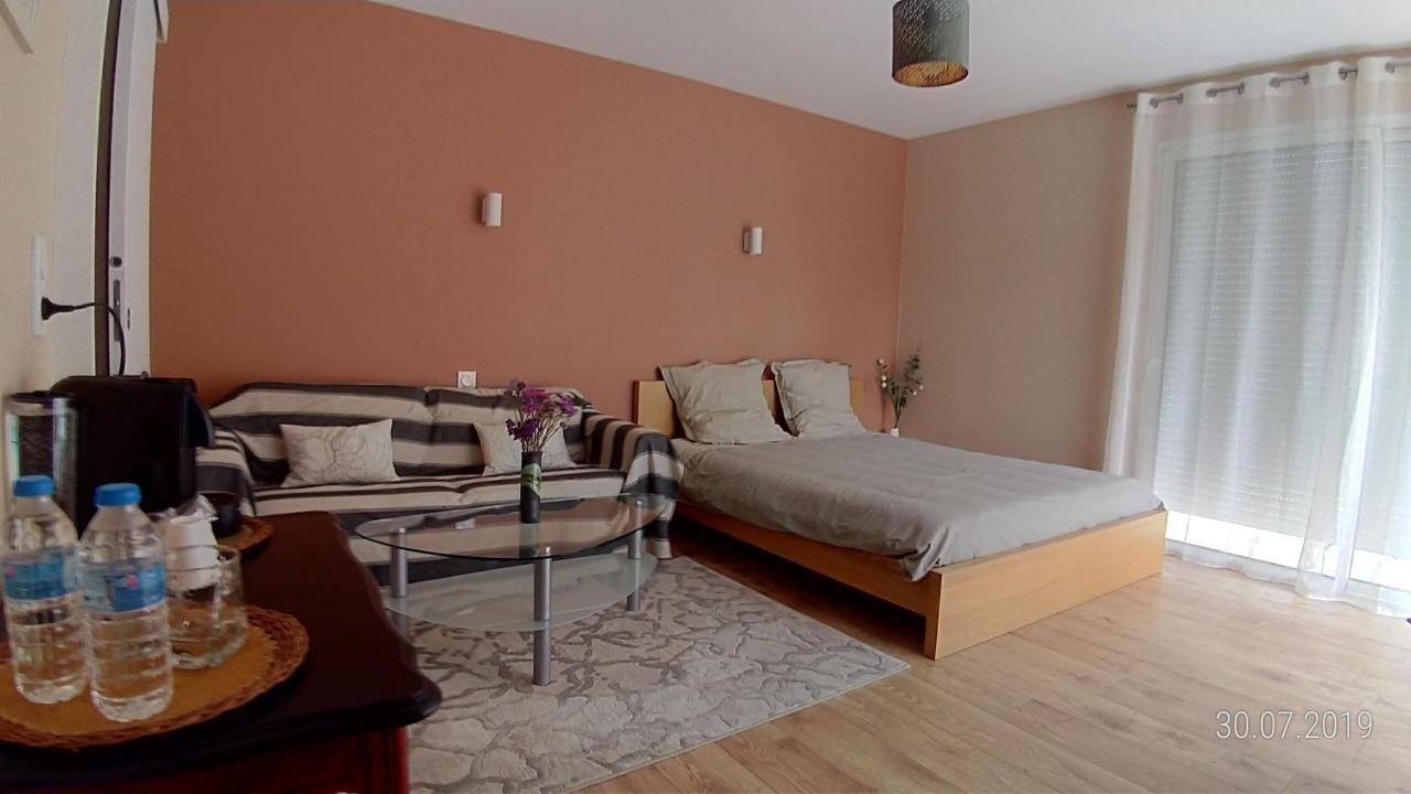 Les 3 Provinces Bed & Breakfast Couffy Luaran gambar